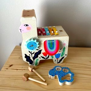 Like New Manhattan Toys Musical Llama